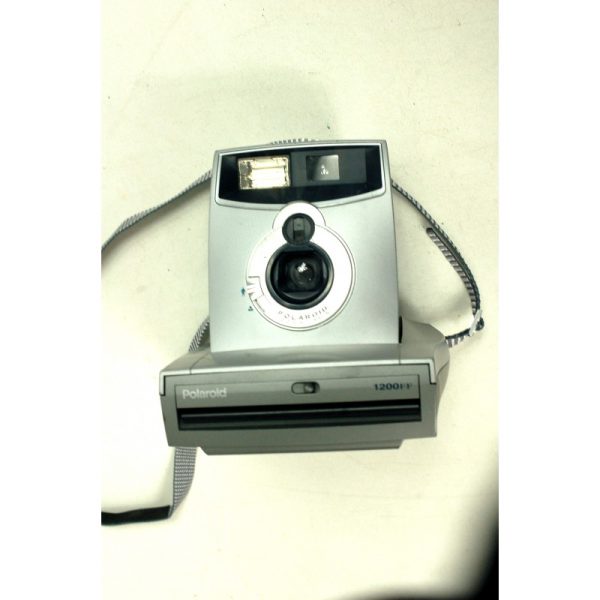 appareil photo polaroid 1200 F F ( vendu a l'état )